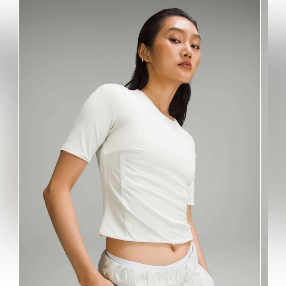 Lululemon Tight-Fit Lined T-Shirt - Picture 2 of 10